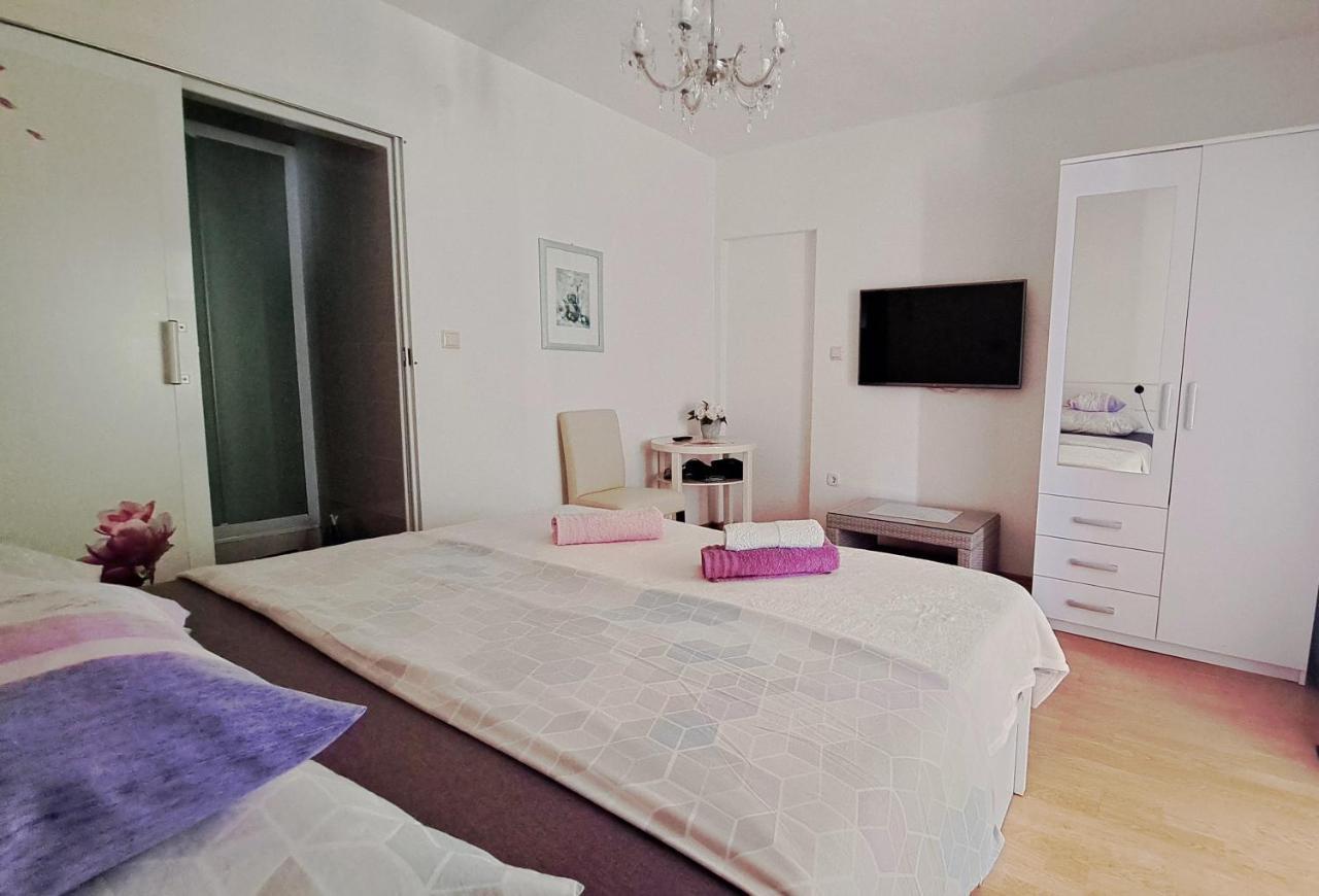 Maria Apartments Kaštela Cameră foto